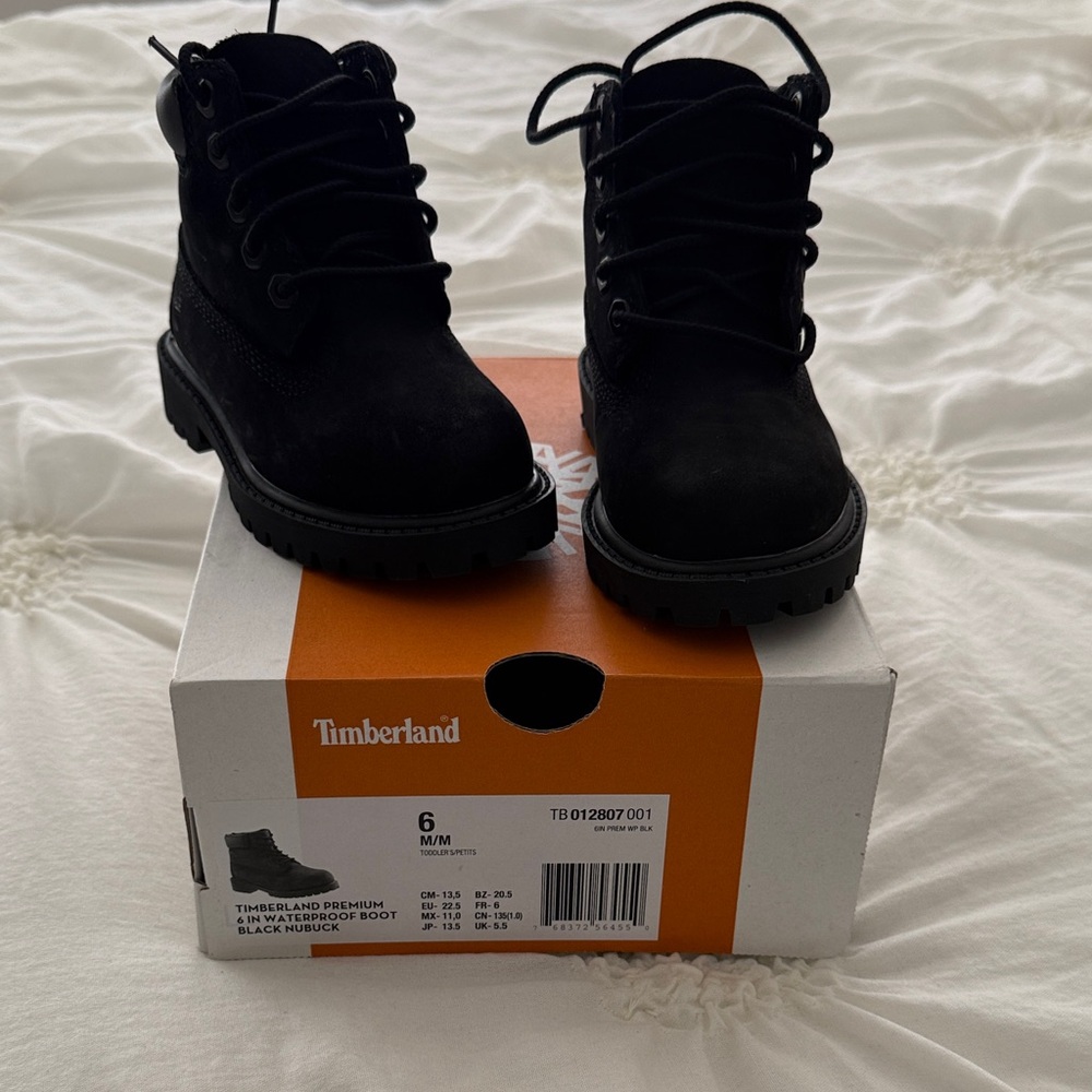 ***NEW***Toddler Timberland Black Lace-Up Boots Size 6